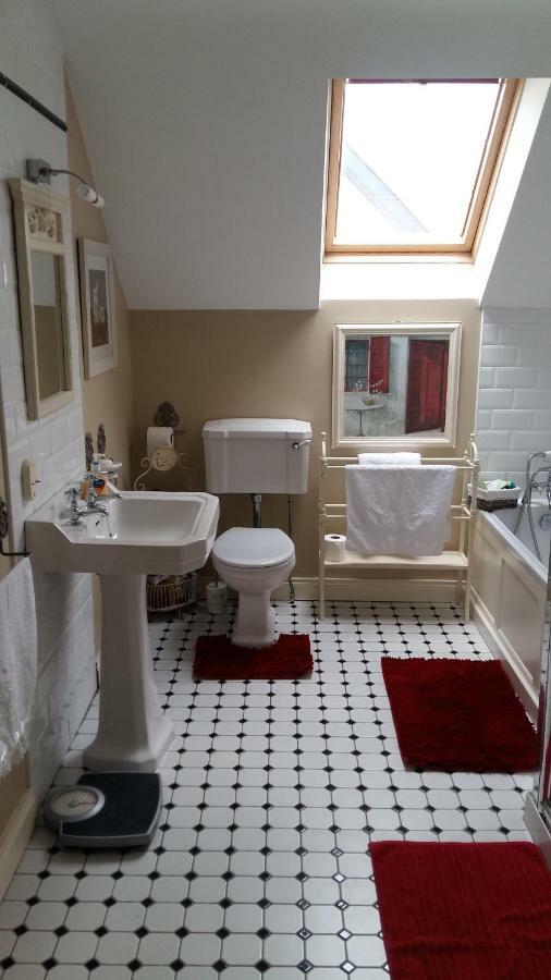 Lir B&B Multyfarnham 외부 사진